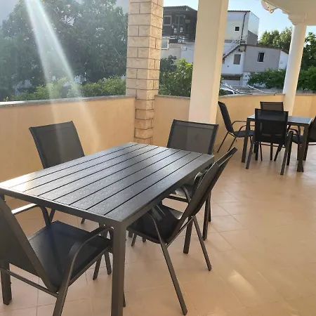 Apartament Demarin