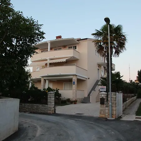 Apartament Demarin